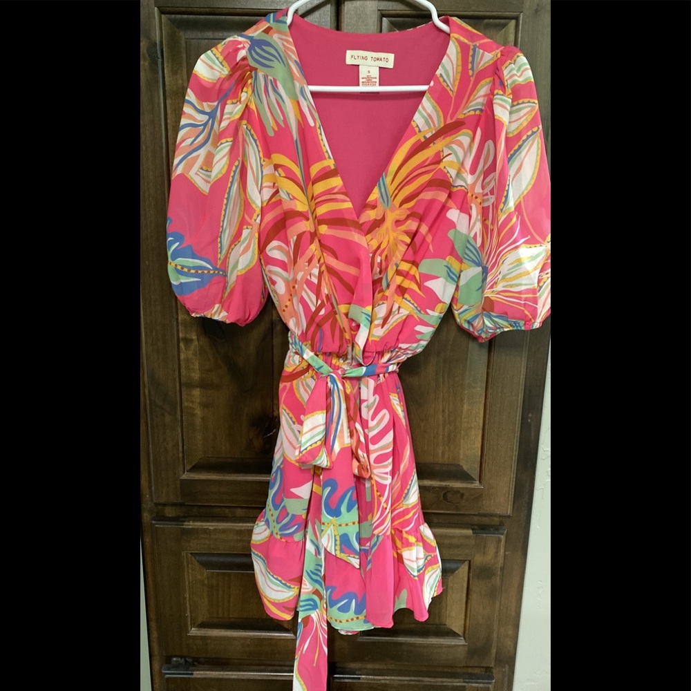 NWOT- Never worn romper - purchased at a boutique- Size S